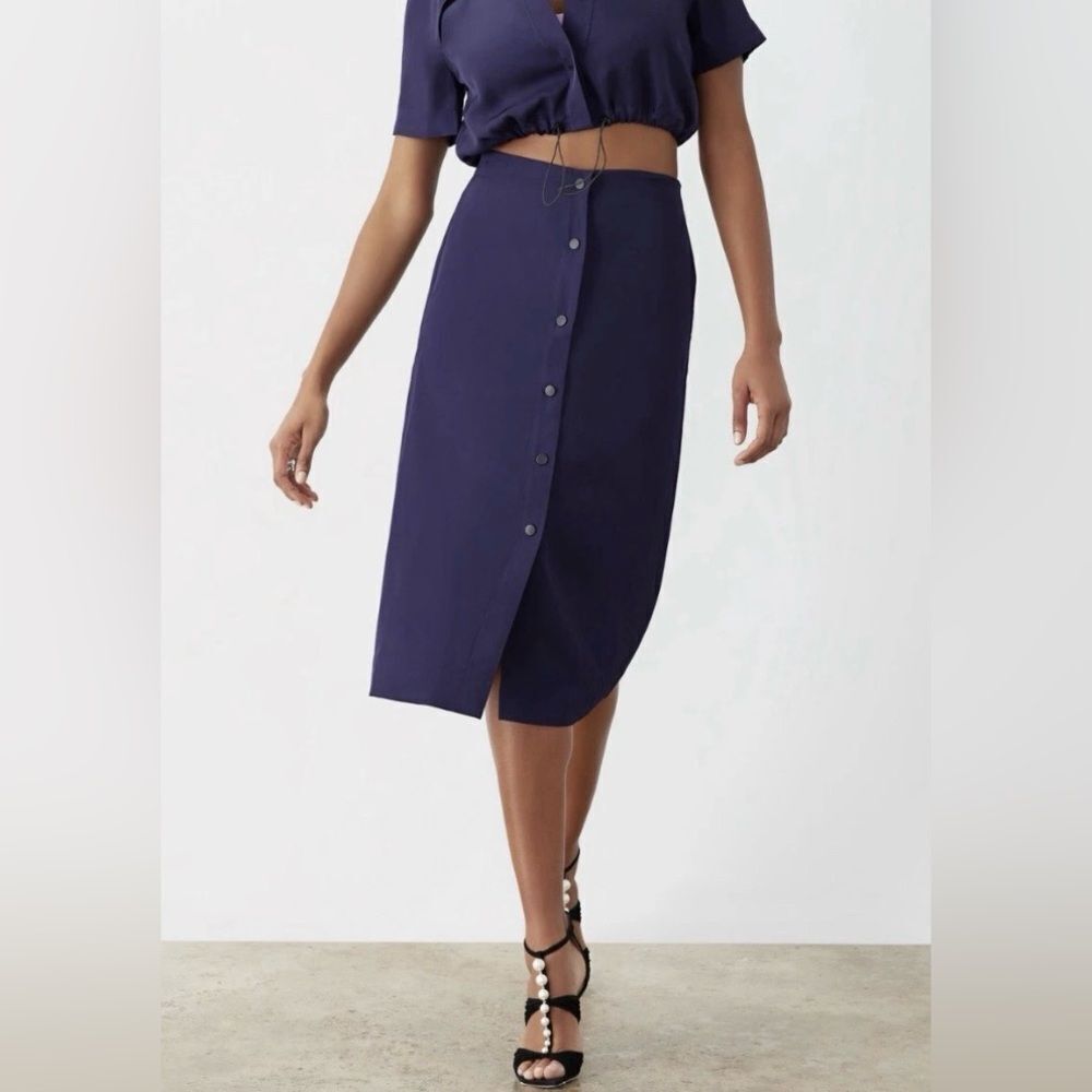 NWT GSTQ Women’s Navy Button-Down Rear Elastic Waist Pencil Knee Length Skirt- M